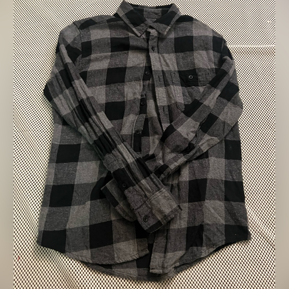 Aeropostale Air Softspun Flannel: Cozy Comfort, Stylish Layering Essential!